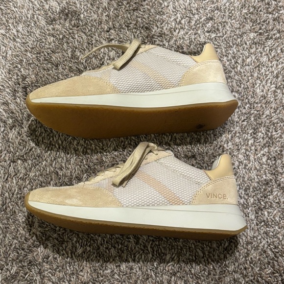 Vince Sneakers EXCELLENT CONDITION size 7 - Picture 6 of 7